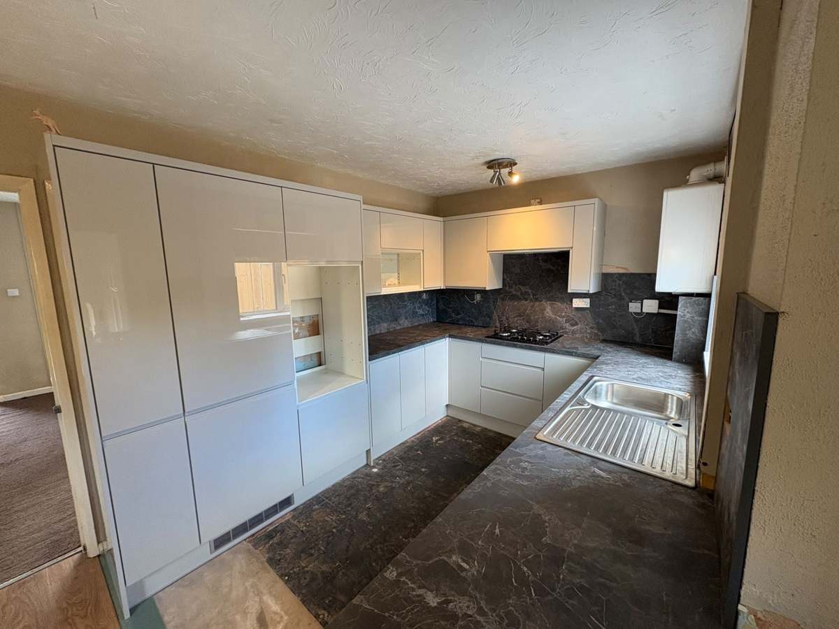 Kitchen fit completed and ready for the next stage — Hereford project, photo 2