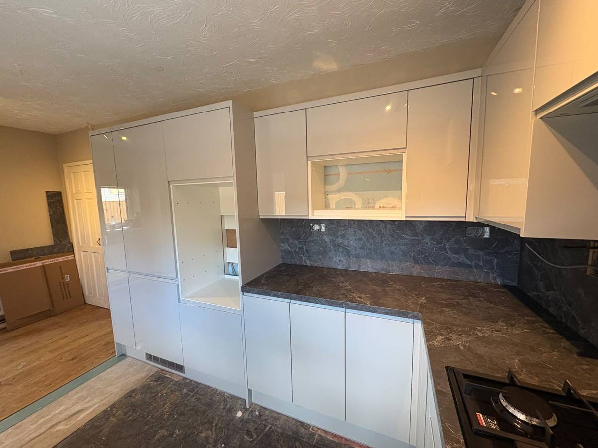 Kitchen fit completed and ready for the next stage — Hereford project, photo 3